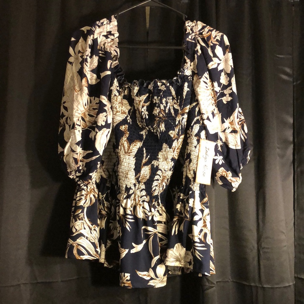 Stretchy blouse